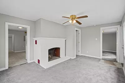 711 W Howard Street, Pontiac, IL 61764 - Photo 5
