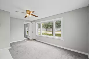 711 W Howard St, Pontiac, IL 61764 - Photo 7