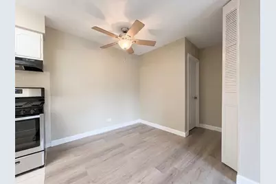 965 Westmoreland Drive #2, Vernon Hills, IL 60061 - Photo 7