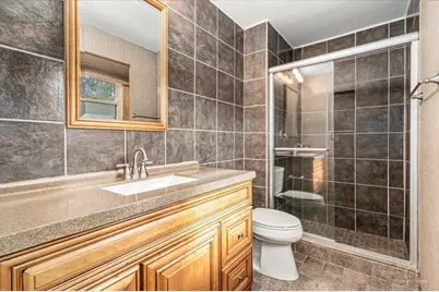 830 Hiawatha Drive, Elgin, IL 60120 - Photo 15