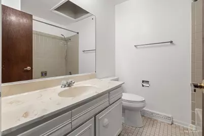 830 Hiawatha Drive, Elgin, IL 60120 - Photo 19