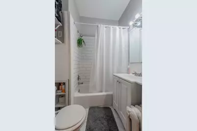 2730 N Pine Grove Avenue #G, Chicago, IL 60614 - Photo 11