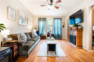 2733 N Artesian Ave, Chicago, IL 60647 - Photo 3