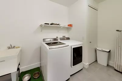 367 W Locust Street #305, Chicago, IL 60610 - Photo 19