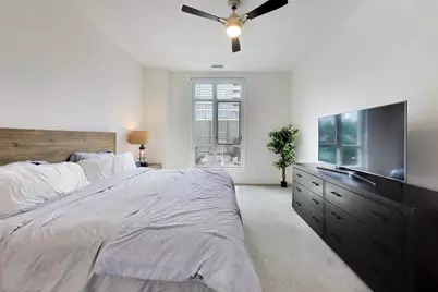 367 W Locust Street #305, Chicago, IL 60610 - Photo 11