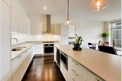 367 W Locust Street #305, Chicago, IL 60610 - Photo 9