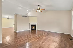 1524 Belclare Rd, Normal, IL 61761 - Photo 3