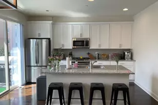 1234 Byrne Blvd, Vernon Hills, IL 60061 - Photo 5