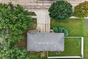 1520 Adams St, Ottawa, IL 61350 - Photo 3