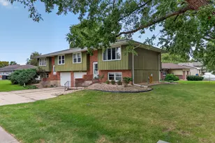 1520 Adams St, Ottawa, IL 61350 - Photo 1