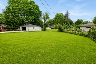 476 Raupp Blvd, Buffalo Grove, IL 60089 - Photo 19