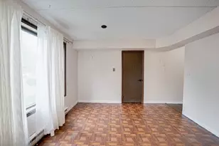 611 N Briar Hill Ln, Addison, IL 60101 - Photo 5