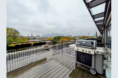 1033 W 14th Place #211, Chicago, IL 60608 - Photo 21