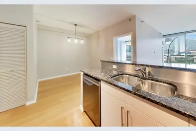 125 S Green Street #805A, Chicago, IL 60607 - Photo 9