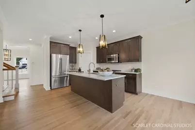 835 Avon Court, Glen Ellyn, IL 60137 - Photo 11