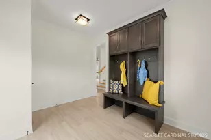 835 Avon Ct, Glen Ellyn, IL 60137 - Photo 17
