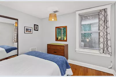805 W Belle Plaine Avenue #103, Chicago, IL 60613 - Photo 13