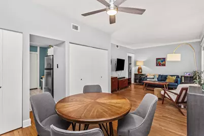 805 W Belle Plaine Avenue #103, Chicago, IL 60613 - Photo 7