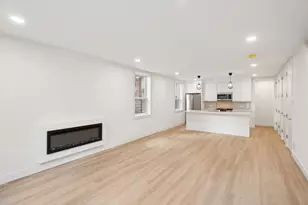 2323 N Lister Ave, Chicago, IL 60614 - Photo 7