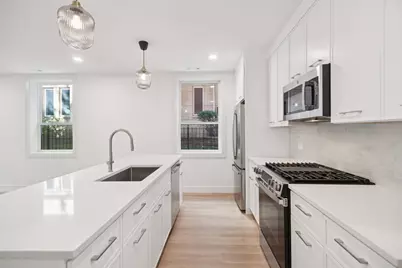 2323 N Lister Avenue, Chicago, IL 60614 - Photo 9