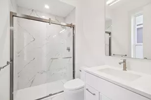 2323 N Lister Ave, Chicago, IL 60614 - Photo 45