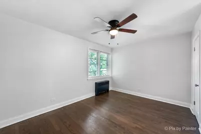 2715 W Berwyn Avenue #3, Chicago, IL 60625 - Photo 11