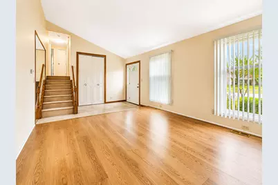 1329 Elm Drive, Schaumburg, IL 60194 - Photo 3