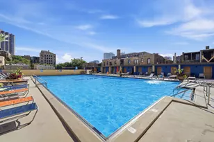 655 W Irving Park Rd, Chicago, IL 60613 - Photo 19