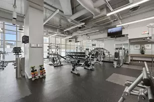 655 W Irving Park Rd, Chicago, IL 60613 - Photo 21