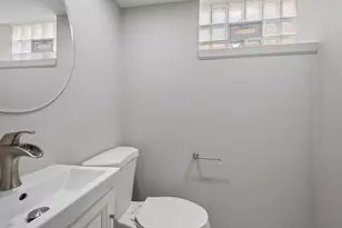 6118 N Kimball Ave, Chicago, IL 60659 - Photo 29