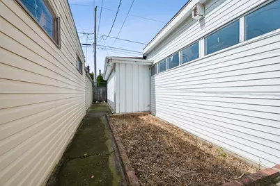 6118 N Kimball Avenue, Chicago, IL 60659 - Photo 31