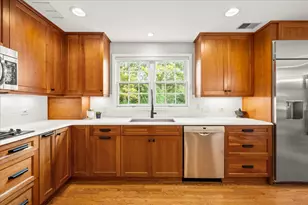 1255 Warrington Rd, Deerfield, IL 60015 - Photo 9