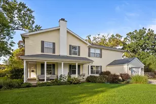 1255 Warrington Rd, Deerfield, IL 60015 - Photo 1