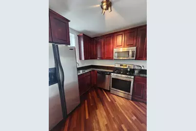 3335 W Belle Plaine Avenue #3A, Chicago, IL 60618 - Photo 3