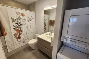 3335 W Belle Plaine Ave, Chicago, IL 60618 - Photo 19