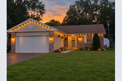 611 S Orchid Path, McHenry, IL 60050 - Photo 1