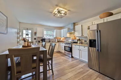 611 S Orchid Path, McHenry, IL 60050 - Photo 5