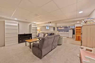 611 S Orchid Path, McHenry, IL 60050 - Photo 11