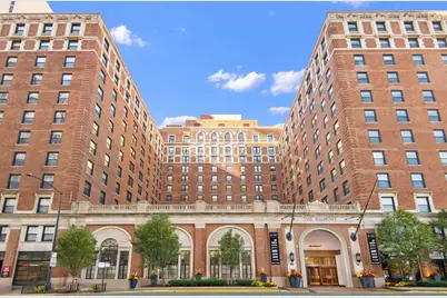 3170 N Sheridan Road #719, Chicago, IL 60657 - Photo 1