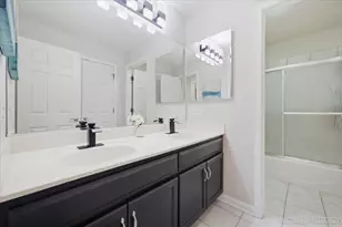 2775 Ginger Woods Dr, Aurora, IL 60502 - Photo 31