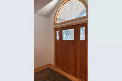 257 N Schryver Avenue, Woodstock, IL 60098 - Photo 5