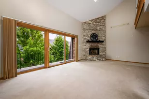 9151 Del Prado Dr, Palos Hills, IL 60465 - Photo 5