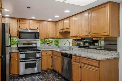 9151 Del Prado Drive #2N, Palos Hills, IL 60465 - Photo 9