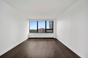 3930 N Pine Grove Ave, Chicago, IL 60613 - Photo 19