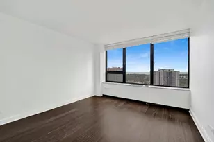 3930 N Pine Grove Ave, Chicago, IL 60613 - Photo 21
