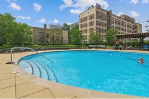 3930 N Pine Grove Ave, Chicago, IL 60613 - Photo 33
