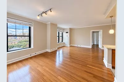 3170 N Sheridan Road #826, Chicago, IL 60657 - Photo 5