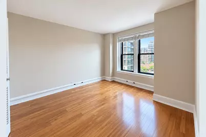 3170 N Sheridan Road #826, Chicago, IL 60657 - Photo 11