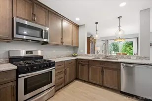 402 S Elizabeth St, Maple Park, IL 60151 - Photo 9