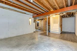 1562 Moluf St, Dekalb, IL 60115 - Photo 23